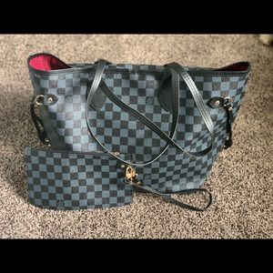 Imitation LV Purse Negotiable Black And Gray 👜